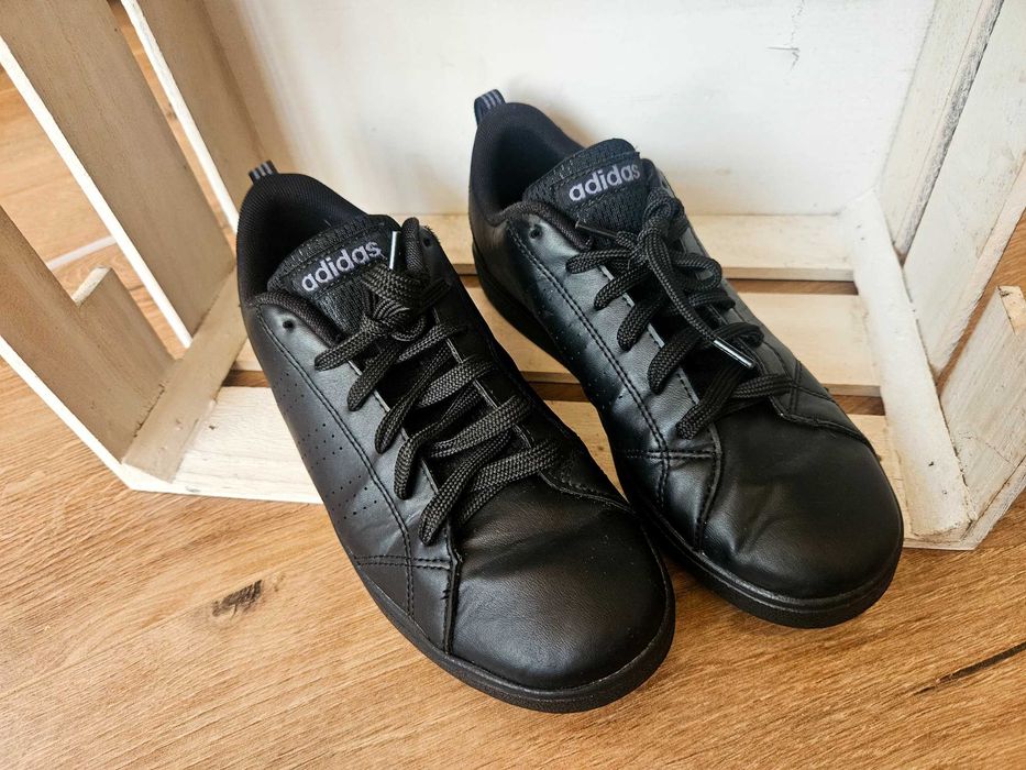 Маратонки -adidas. Размер - 37