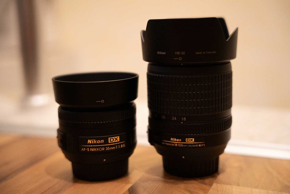 Nikon D7000 на 26к кадри, 35mm 1.8G, 18-105, грип, спусък, батерии, чанта