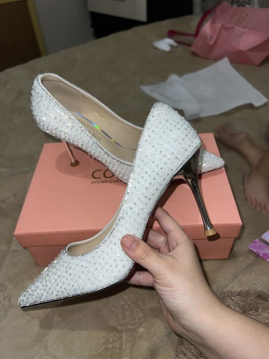 Туфли женские белые