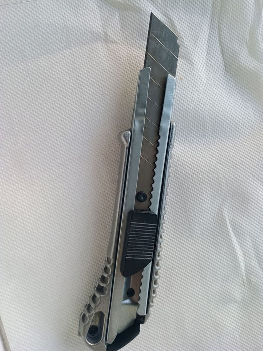 Cutter metalic aliaj 18cm
