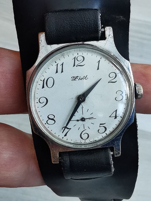 Ceas ZYM -Int. Manuala -34 mm Funcționează excelent !