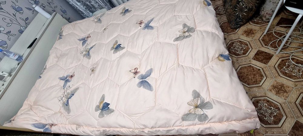 Теплое большое одеяло 180×200