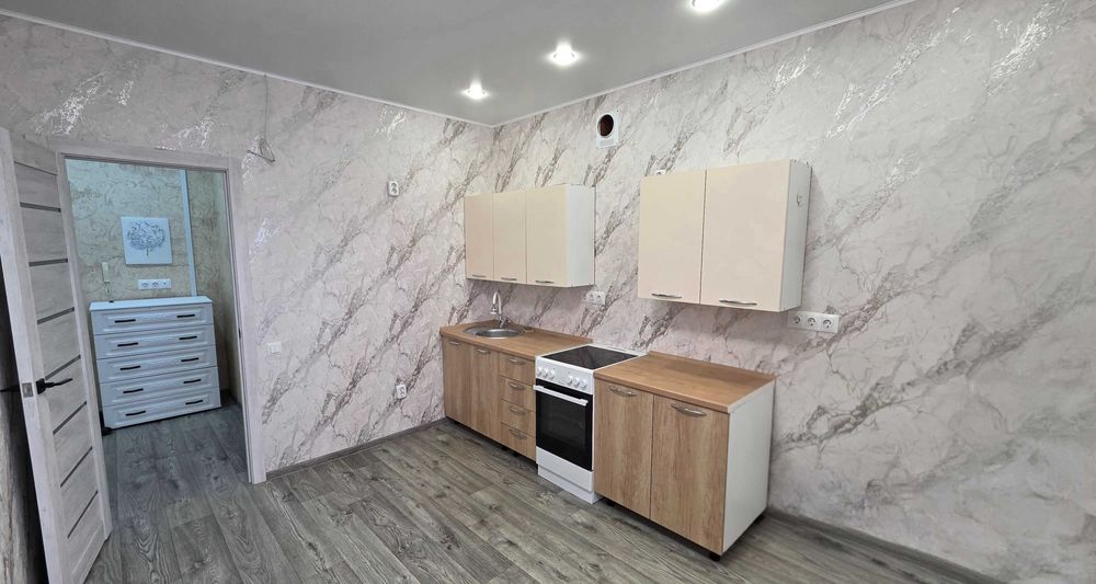 Продам 2-комнатную в мкрн.Аэропорт