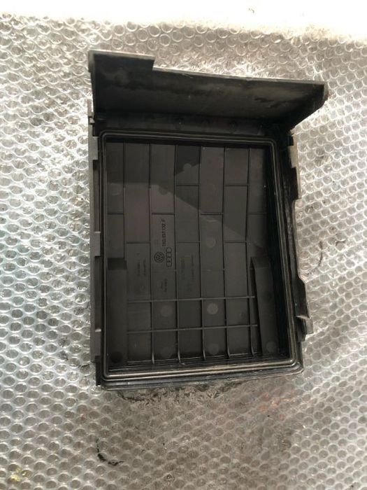 capac panou  siguranta audi a3 8p  2010