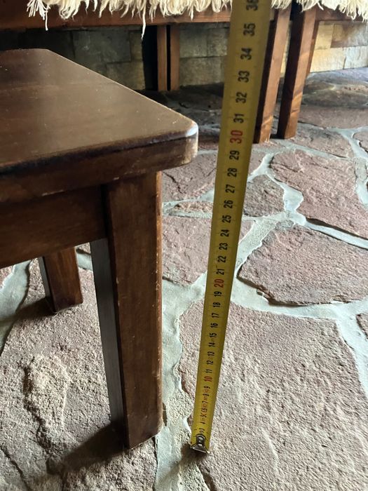 дървено ниско столче