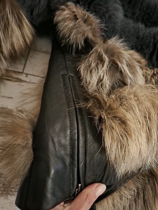 Палто от ествена кожа и естествена лисица