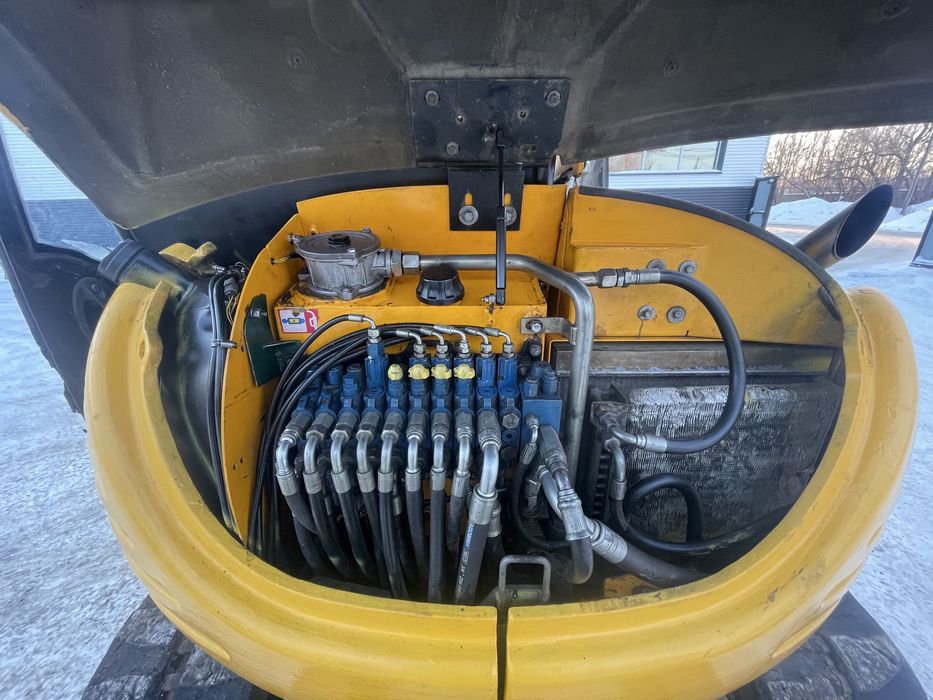Мини экскаватор jcb 6 тонн