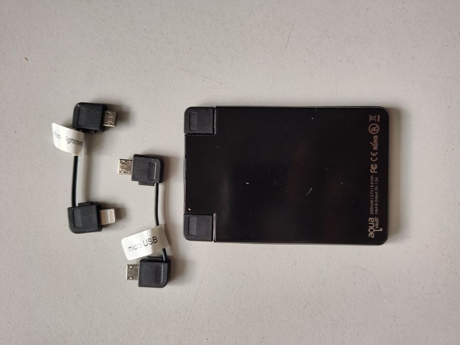 Powerbank ChargeCard by Aquavault 2300mAh