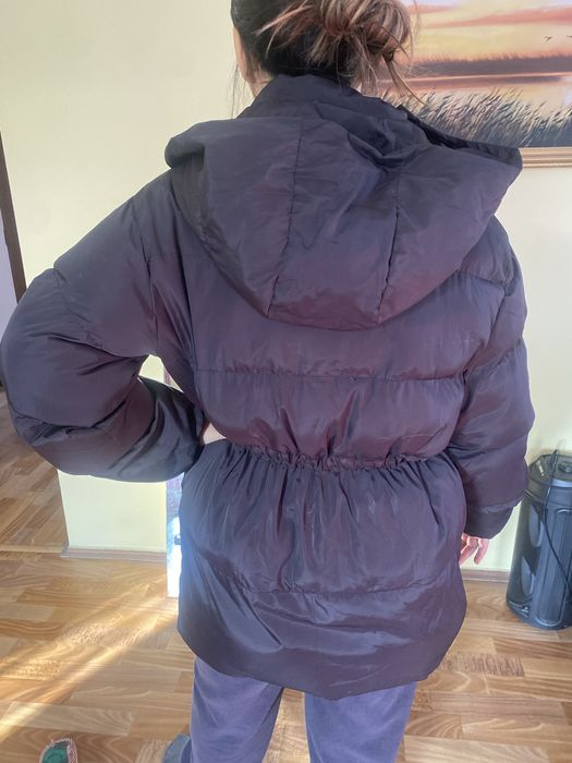 Продам куртку женскую