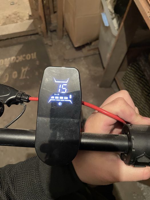 Продам электросамокат