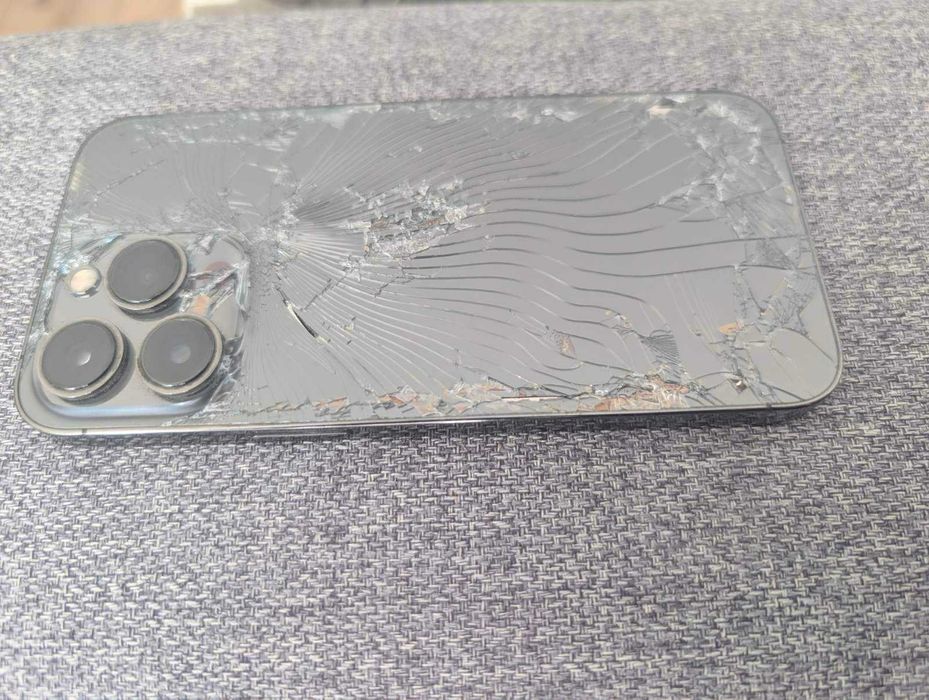 iPhone 13 pro - за части