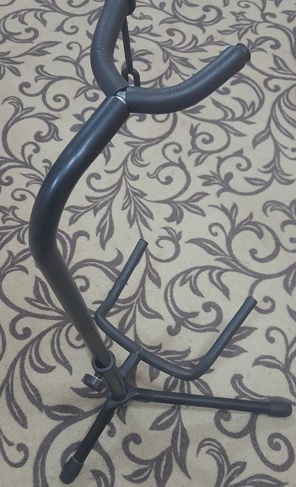 Gitara stoykasi sotiladi