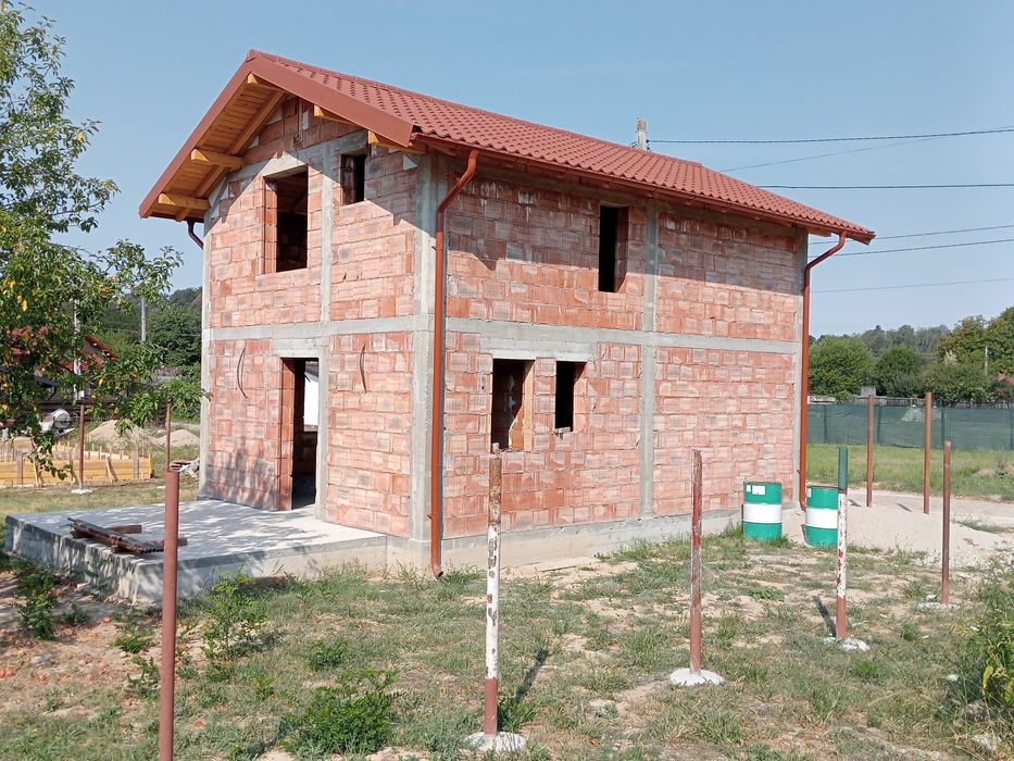 Casă de vânzare în Albota
