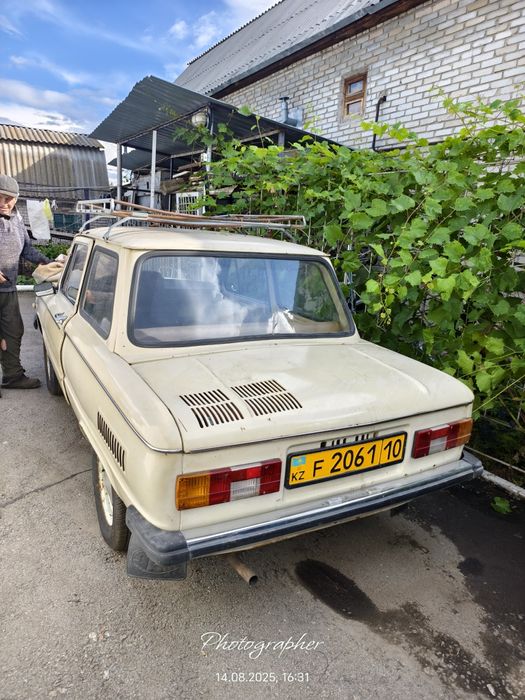 Продам автомобиль Запорожец