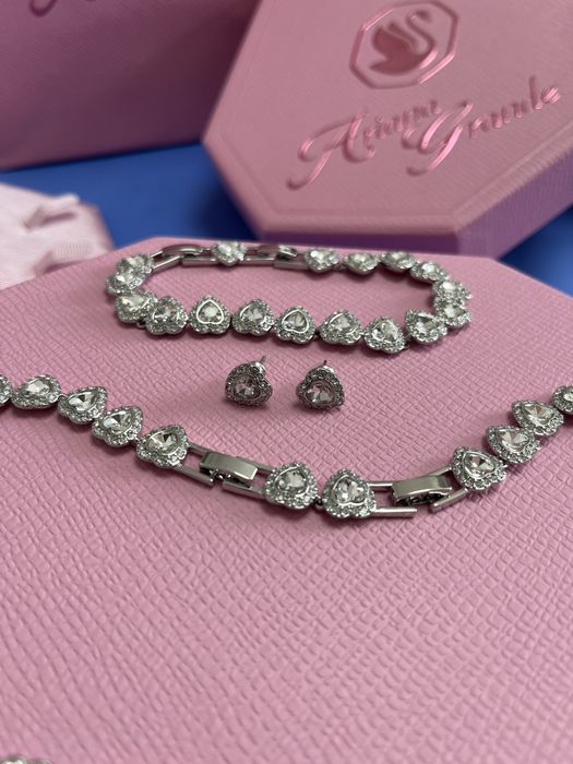 Set Swarovski x Ariana Grande