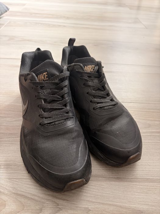 Кроссовки Goretex