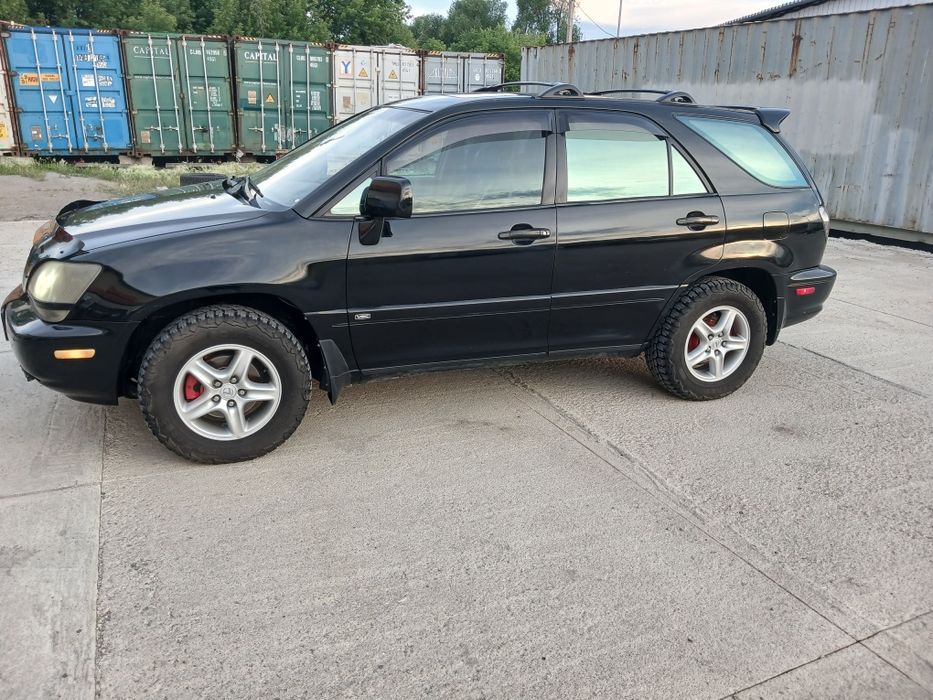 Продаю Лексус RX-300