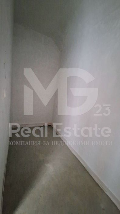 Продава се Четиристаен апартамент в Пловдив, Христо Смирненски - 241 кв.м за 603 €/кв.м - Снимка #8