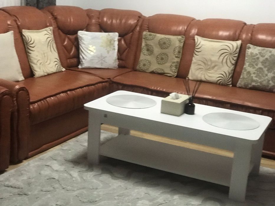 Canapea de living extensibila