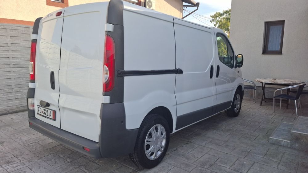 OPEL Vivaro 2014 — imagine 3
