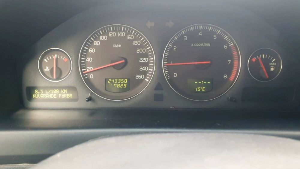 Volvo v70 2.4 бензин 2005 г.