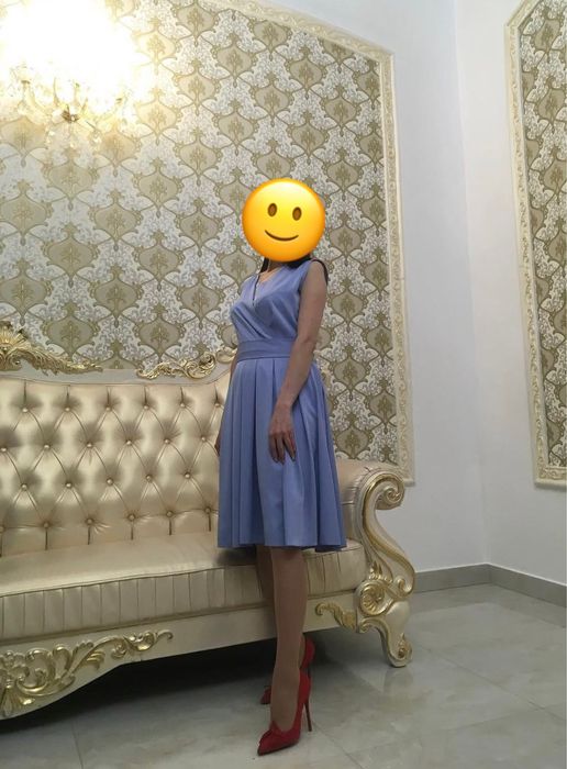 Продам женские платья