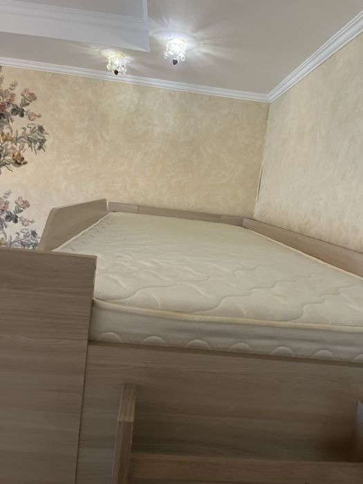 Продом кровать двухярусный