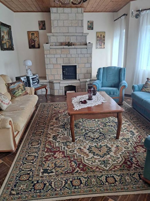 Casa de vanzare Lupesti