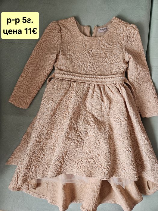 Детски рокли размер 5-6 г.
