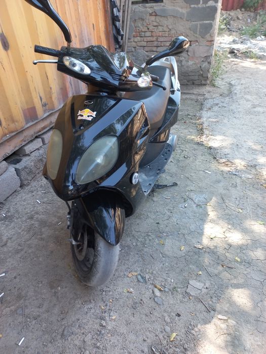 Продам скутер(мопед)