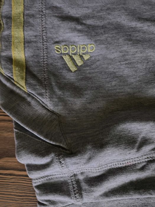Pantaloni trei sferturi adidas