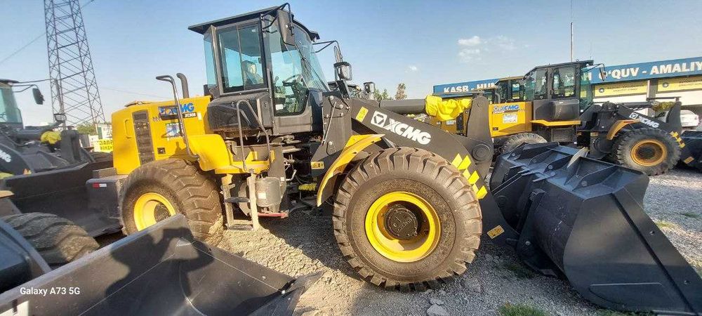 Фронтальный погрузчик XCMG XC956 3 КУБА