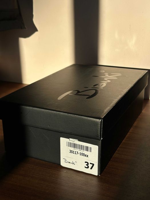 Естествена кожа - Ниски сандали Bianki, размер 37 / Дамски обувки на ток Bianki, размер 36