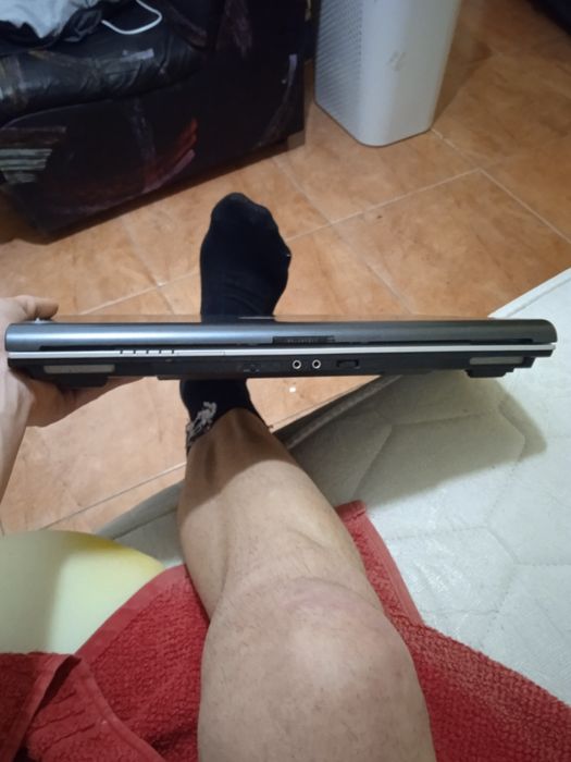 Лаптоп Тошиба  2гб рам