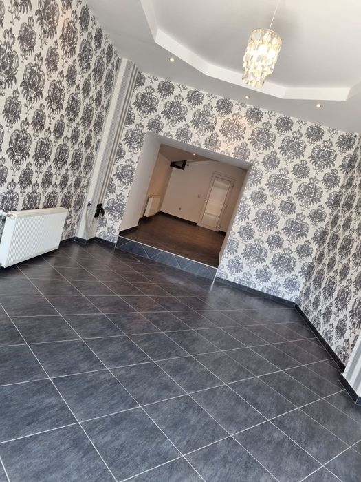 Vând Hotel Extravagance