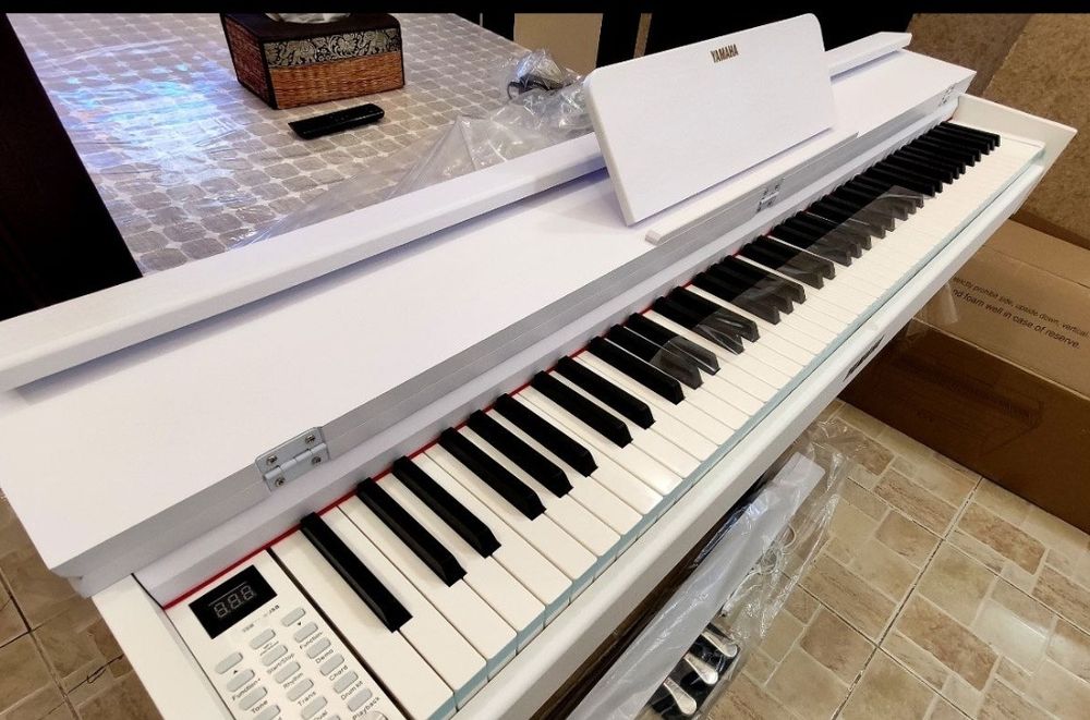 Цифровое пианино молоточковый.