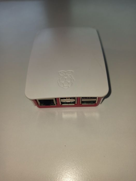 Raspberry Pi 3 + box + ps