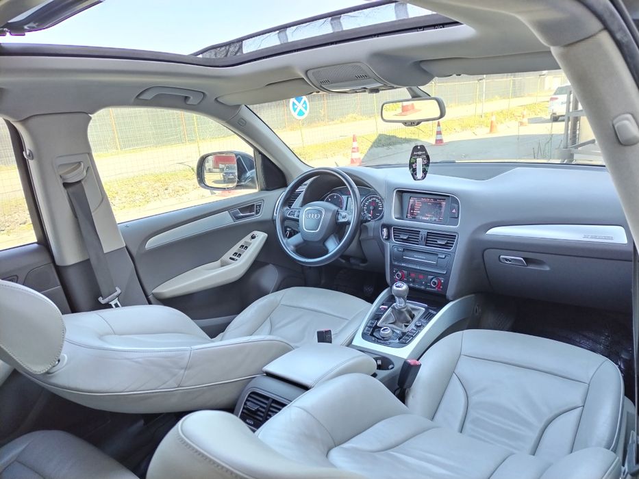 Audi Q5/AN 2011/2 LITRI Diesel 170CP /EURO 5 /TRACȚIUNE 4*4