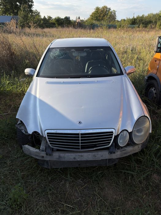 Mercedes (W211) E 270 CDI