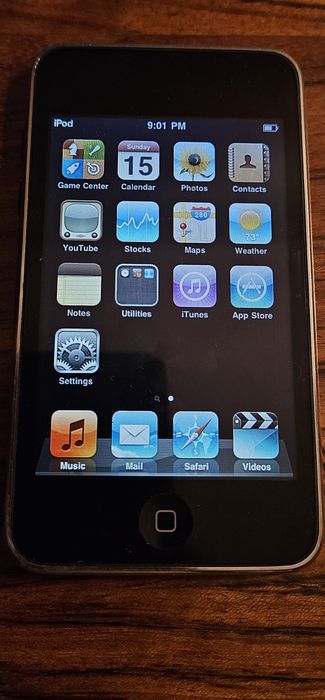 Vând iPod Touch 8 Gb