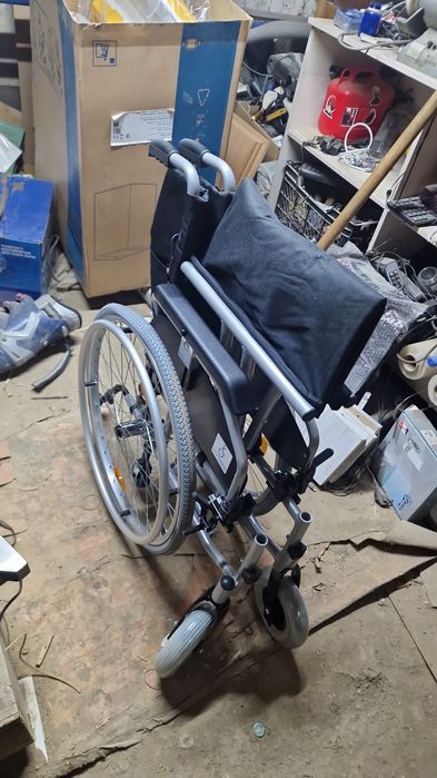 Инвалидная коляска