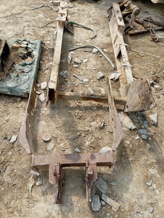 Yumizi traktor zapchashlari