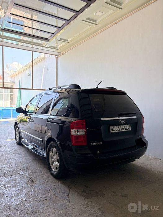 Kia carnival sotiladi yili 2007