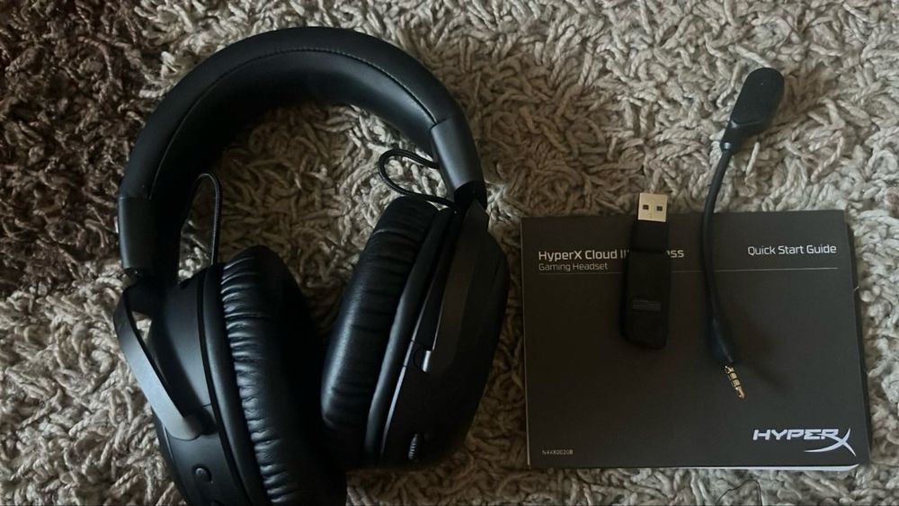 Продам hyperx cloud 3 wirelles