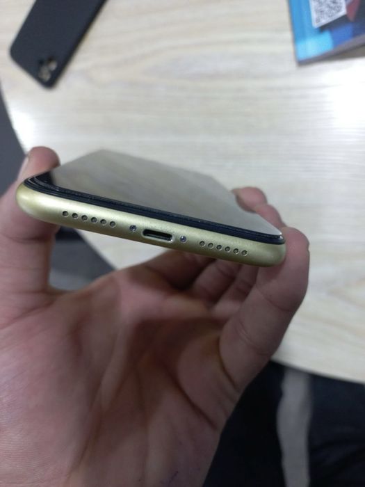 Iphone 11 64 gb ios 26