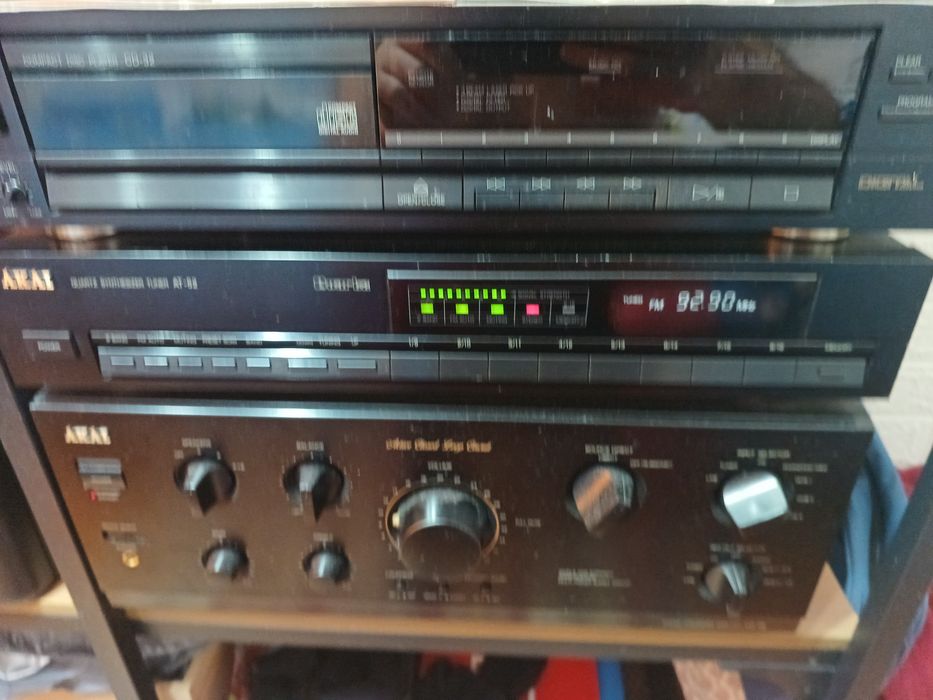 Tuner Akai AT-52 perfect functional