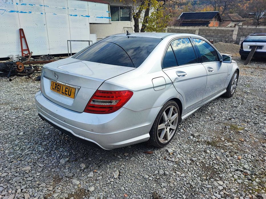 Мерцедес C 220 CDI 170 коня W204 AMG На Части седан