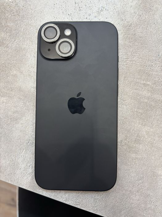 Iphone 15, 256gb, ёмкость 88, без царапины