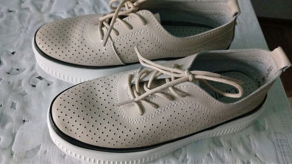 Продам обувь 34р