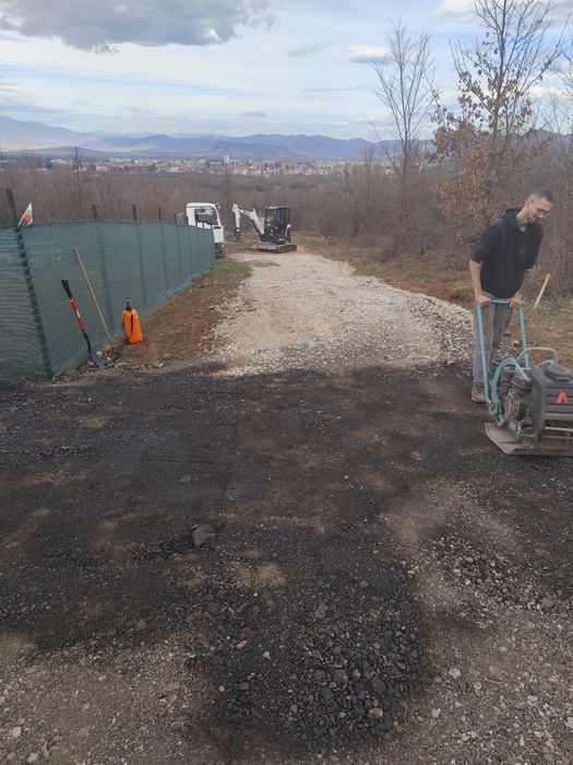 Услуги с мини багер и самосвал с кран